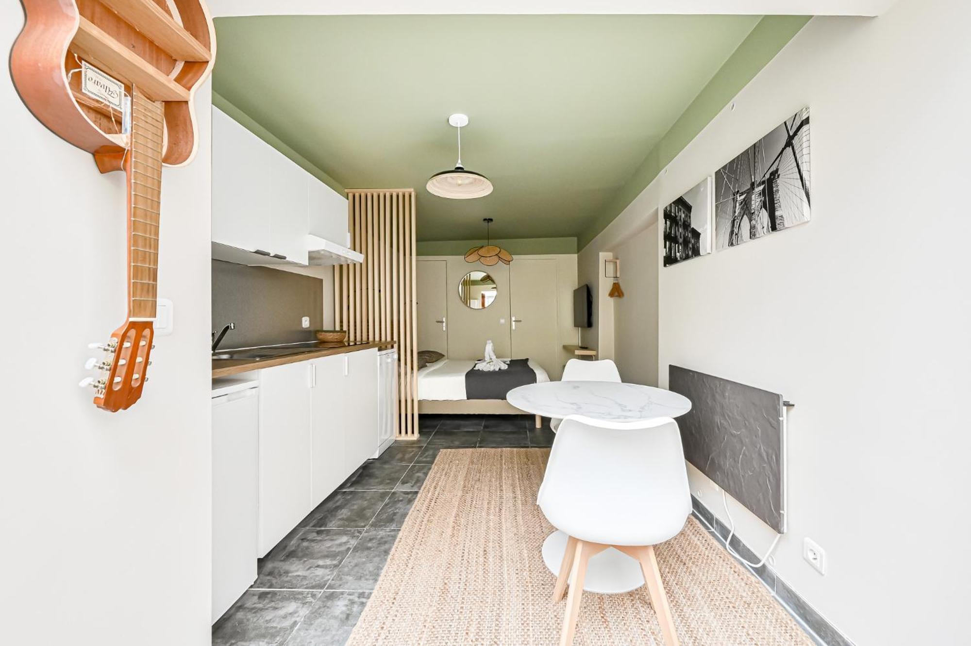 Апартаменти L'Oasis Parisien - 2 Pers - Metro Oberkampf Екстер'єр фото